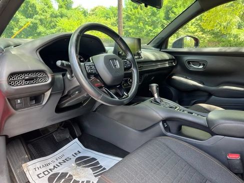 Used 2023 Honda HR-V Sport image 11