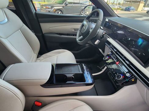 New 2026 Hyundai Tucson Limited image 30