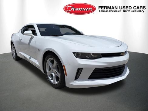 Used 2016 Chevrolet Camaro LT RWD image 8