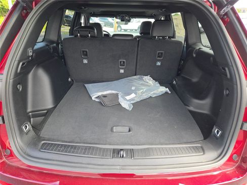 New 2025 Jeep Grand Cherokee Altitude image 19