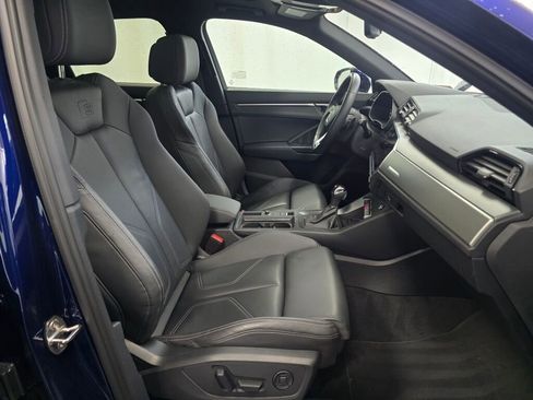 Used 2024 Audi Q3 2.0T Premium w/ Convenience Package image 26