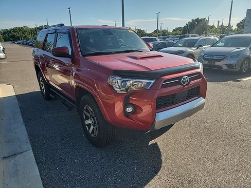 Used 2021 Toyota 4Runner TRD Off-Road AWD/4WD image 2
