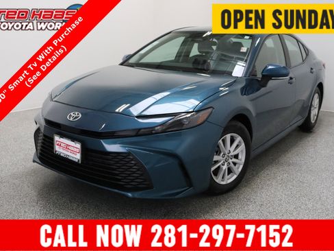 Used 2025 Toyota Camry LE FWD image 1