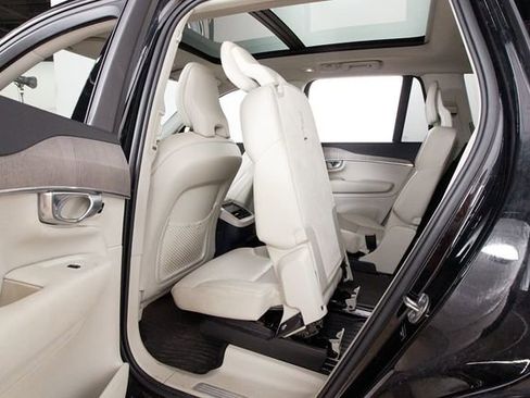 Certified 2023 Volvo XC90 B6 Plus w/ Protection Package Premier AWD/4WD image 23