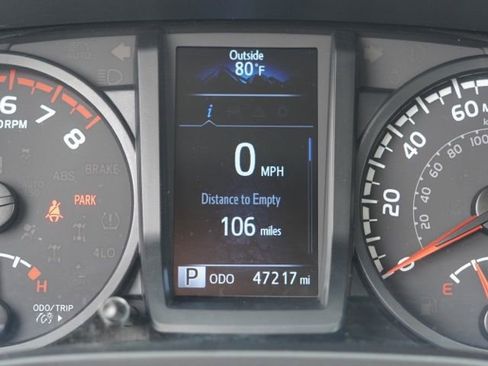 Used 2022 Toyota Tacoma SR image 16