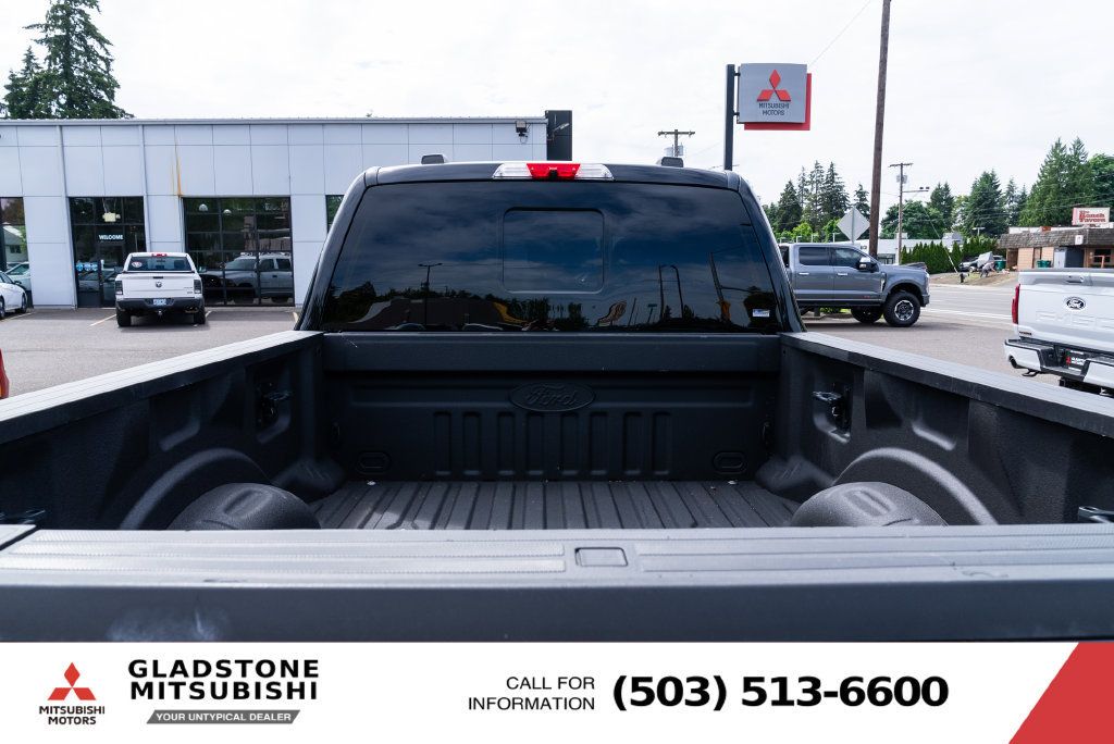 Used 2023 Ford F350 Limited w/ FX4 Off-Road Package AWD/4WD image 9