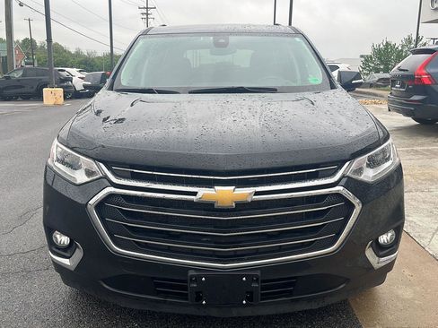 Used 2020 Chevrolet Traverse LT w/ LPO, 'HIT The Road' Package AWD/4WD image 2