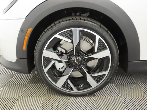 Used 2026 MINI Cooper 4-Door Hardtop FWD image 33