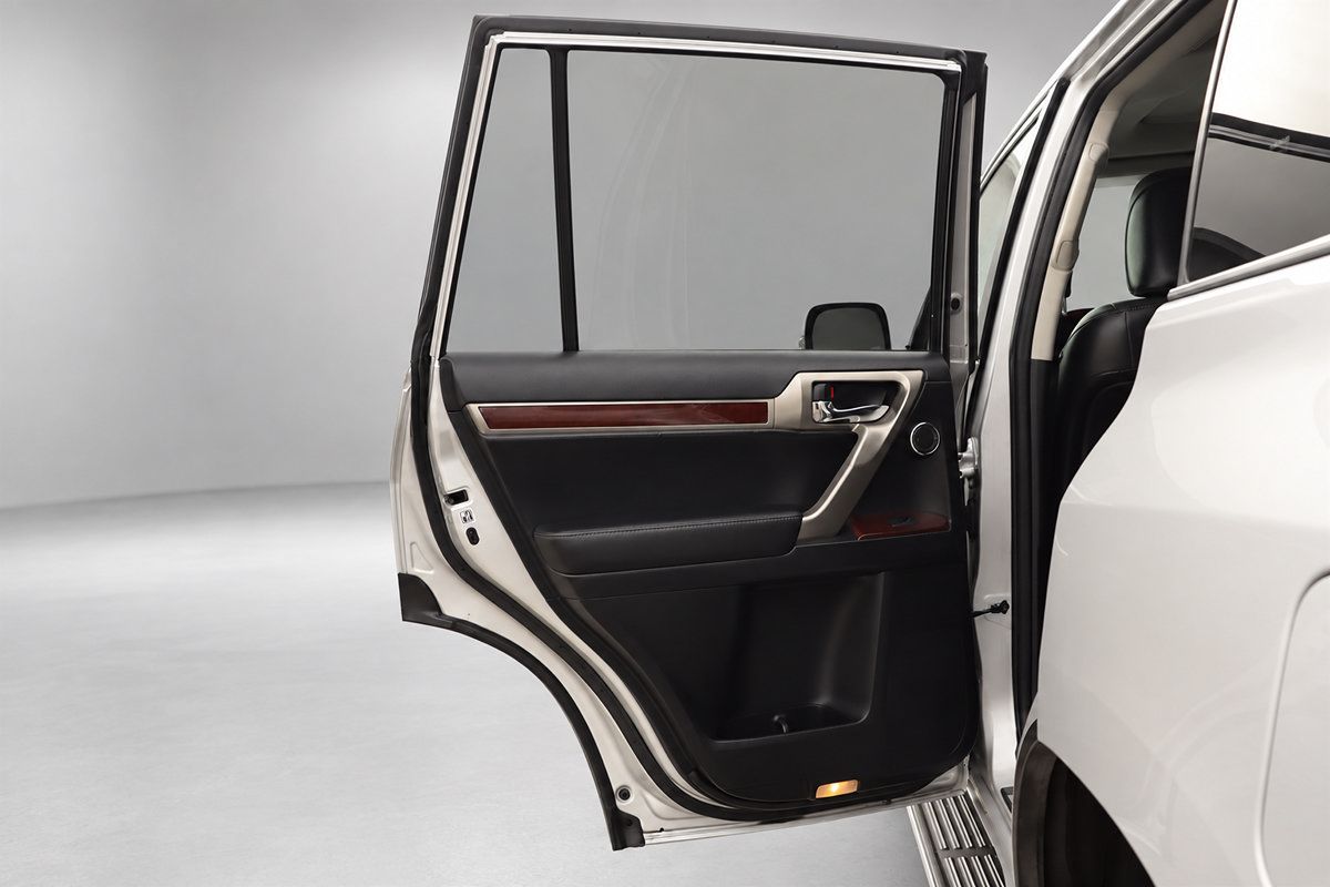 Used 2014 Lexus GX 460 Luxury AWD/4WD image 17
