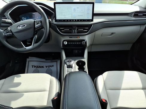 Certified 2024 Ford Escape Platinum image 12