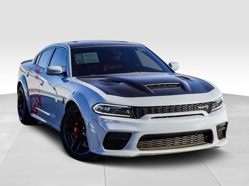 Used 2022 Dodge Charger SRT Hellcat w/ Harman/Kardon Audio Group image 2