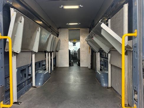 Used 2019 Ford Transit 250 148 High Roof Extended RWD image 13