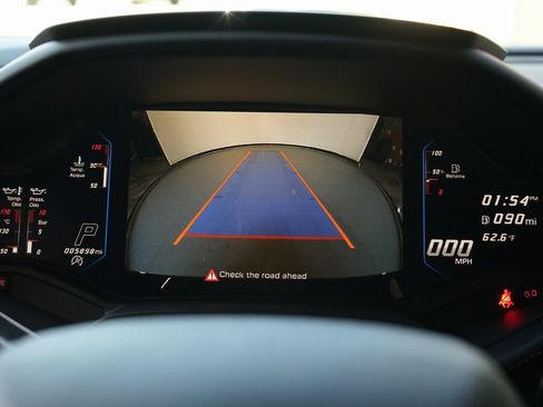 Used 2021 Lamborghini Huracan EVO image 15