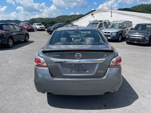 Used 2015 Nissan Altima 2.5 S w/ Special Edition Package FWD image 7