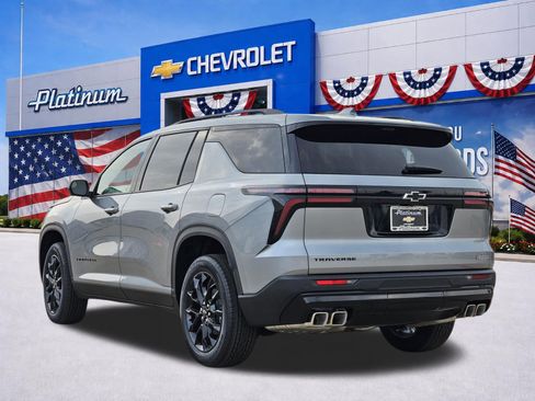 New 2026 Chevrolet Traverse LT FWD image 4
