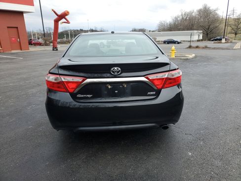 Used 2017 Toyota Camry XSE image 5