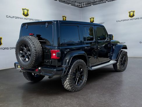Used 2021 Jeep Wrangler Unlimited Sahara image 5