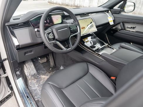 New 2026 Land Rover Range Rover Sport SE AWD/4WD image 11