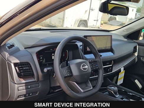 New 2026 Nissan Rogue Platinum AWD/4WD image 13