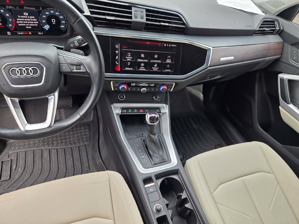 Used 2023 Audi Q3 2.0T Premium Plus w/ Premium Plus Package AWD/4WD image 22