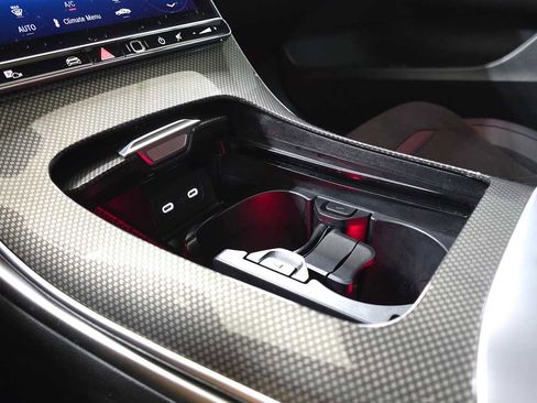 Used 2025 Mercedes-Benz C 43 AMG 4MATIC Sedan image 32