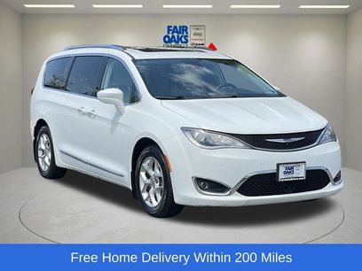 Used 2018 Chrysler Pacifica Touring-L Plus w/ Advanced Safetytec Group