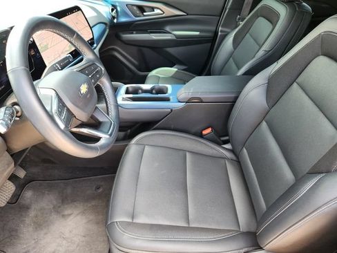 Used 2024 Chevrolet Equinox EV LT FWD image 12