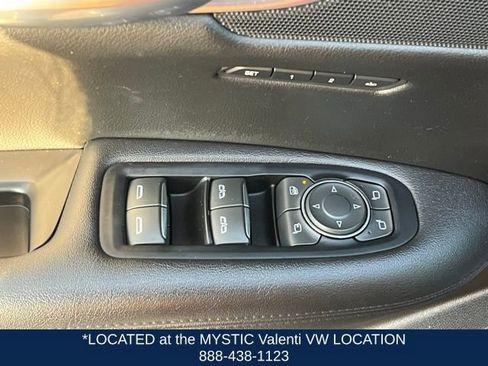 Used 2017 Cadillac XT5 Luxury w/ Driver Awareness Package image 34