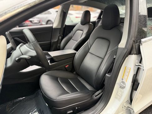 Used 2020 Tesla Model 3 Standard Range Plus image 26