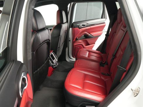 Used 2016 Porsche Cayenne GTS AWD/4WD image 62