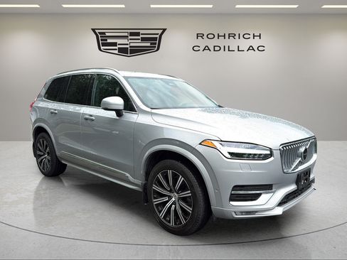 Used 2023 Volvo XC90 B6 Plus w/ Protection Package AWD/4WD image 3