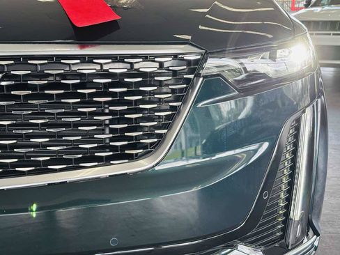 Used 2024 Cadillac XT6 Premium Luxury w/ Technology Package FWD image 23