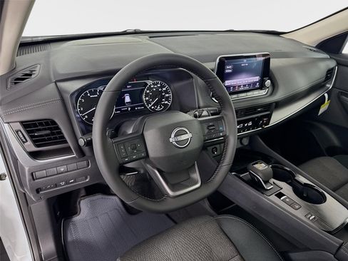 New 2026 Nissan Rogue SV FWD image 9