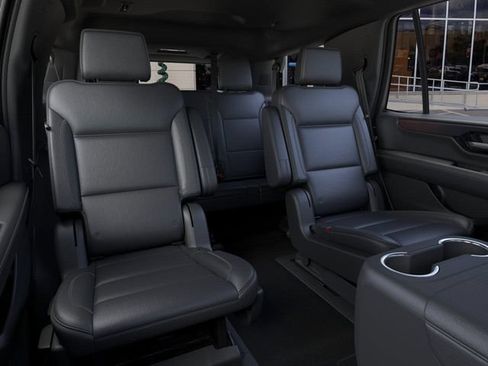 New 2026 GMC Yukon Denali w/ Denali Reserve Package AWD/4WD image 17