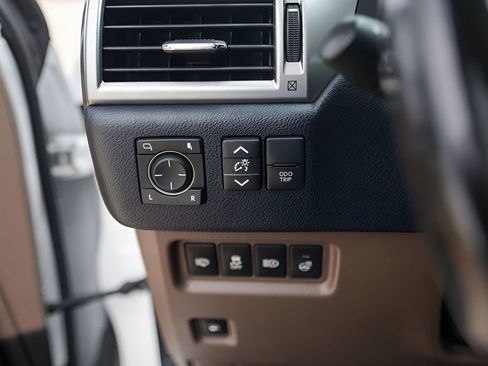 Used 2023 Lexus GX 460 Premium AWD/4WD image 15