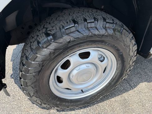 Used 2017 Ford F150 XL w/ XL Power Equipment Group AWD/4WD image 23