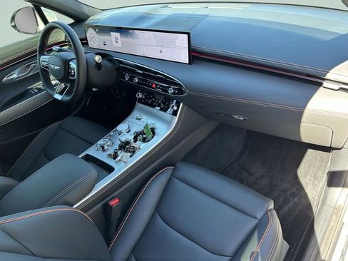 Used 2026 Genesis GV70 2.5T Sport Prestige image 17