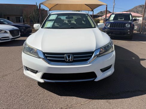 Used 2015 Honda Accord EX image 2