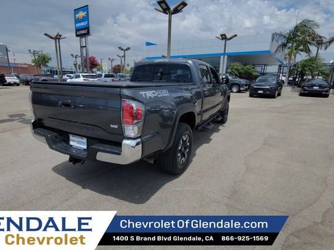 Used 2023 Toyota Tacoma TRD Off-Road AWD/4WD image 7