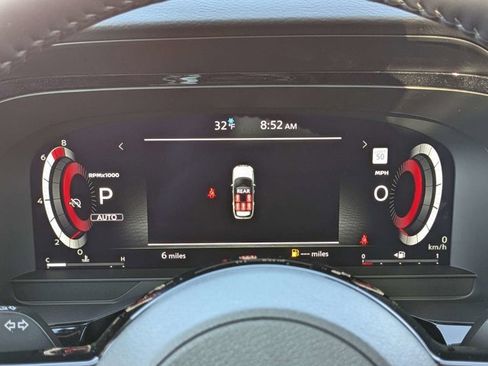 New 2025 Nissan Pathfinder Platinum image 31