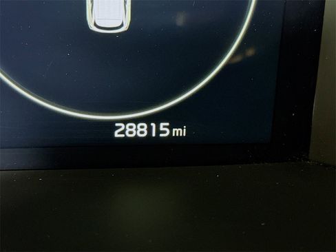 Used 2023 Kia Sorento SX image 5