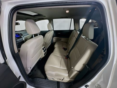 Used 2016 Honda Pilot EX-L image 27