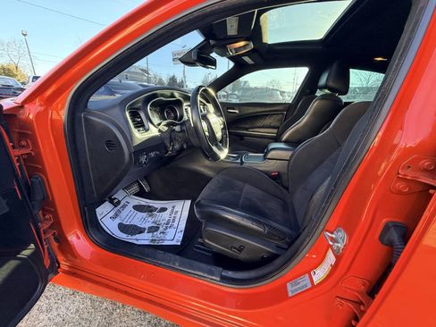 Used 2016 Dodge Charger R/T Scat Pack w/ Technology Group RWD image 42