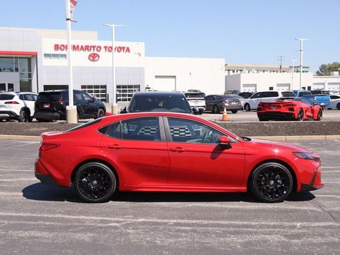 New 2026 Toyota Camry SE w/ Convenience Package FWD image 5