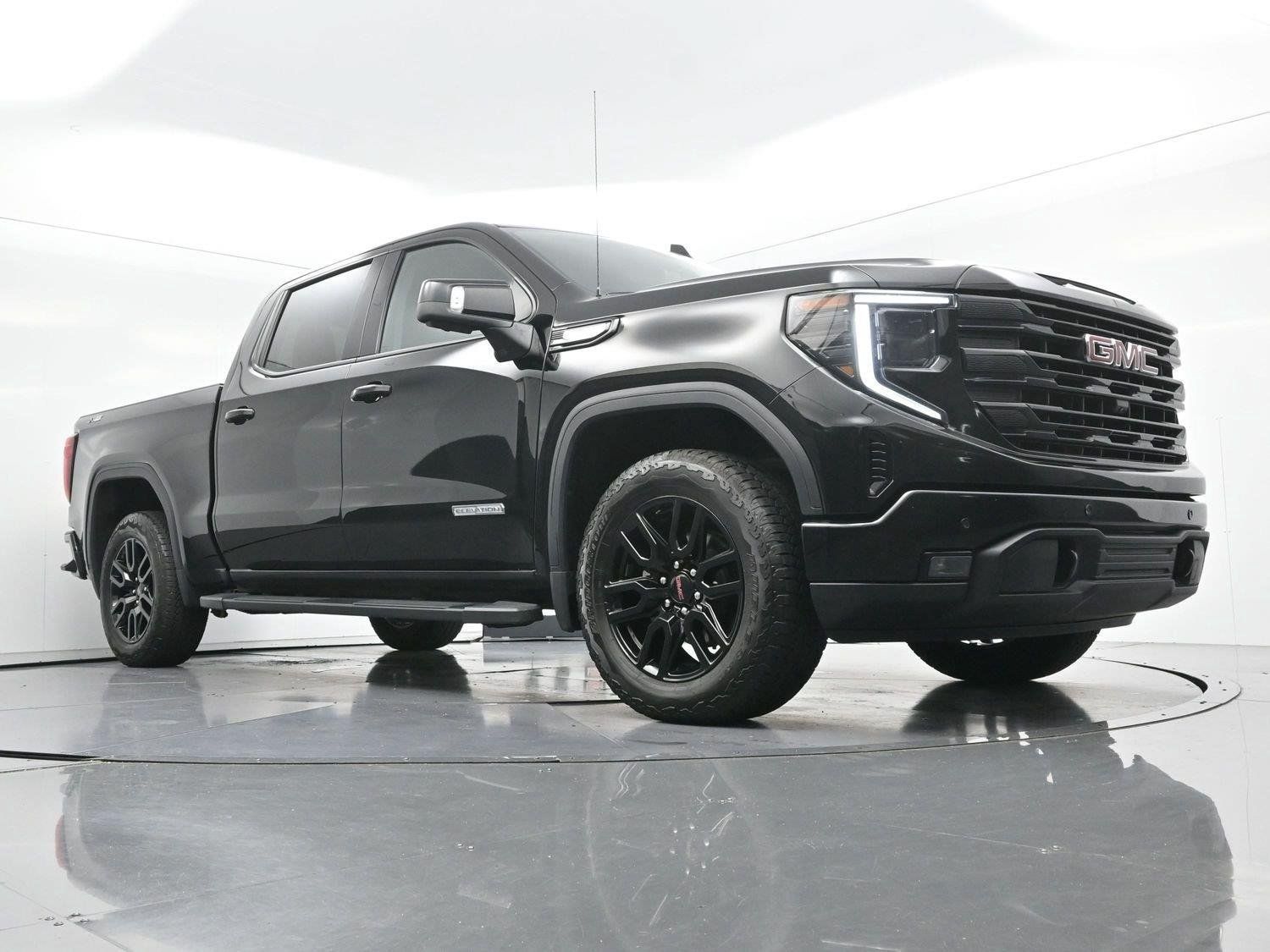 Used 2025 GMC Sierra 1500 Elevation w/ Elevation Premium Package AWD/4WD image 40