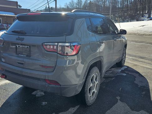 Used 2022 Jeep Compass Trailhawk w/ Trailhawk Convenience Group image 13