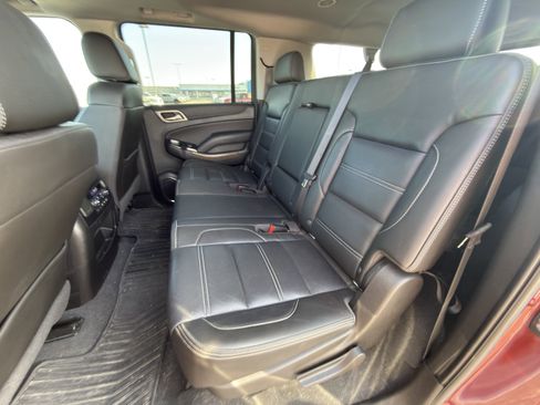 Used 2019 GMC Yukon XL Denali w/ Open Road Package AWD/4WD image 10
