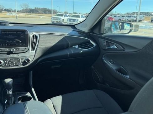 Used 2023 Chevrolet Malibu LT image 16