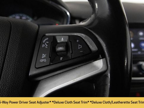 Used 2019 Chevrolet Trax LT w/ LT Convenience Package image 31