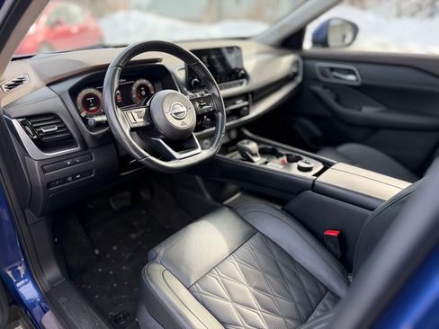 Used 2023 Nissan Rogue Platinum w/ Platinum Premium Package image 13